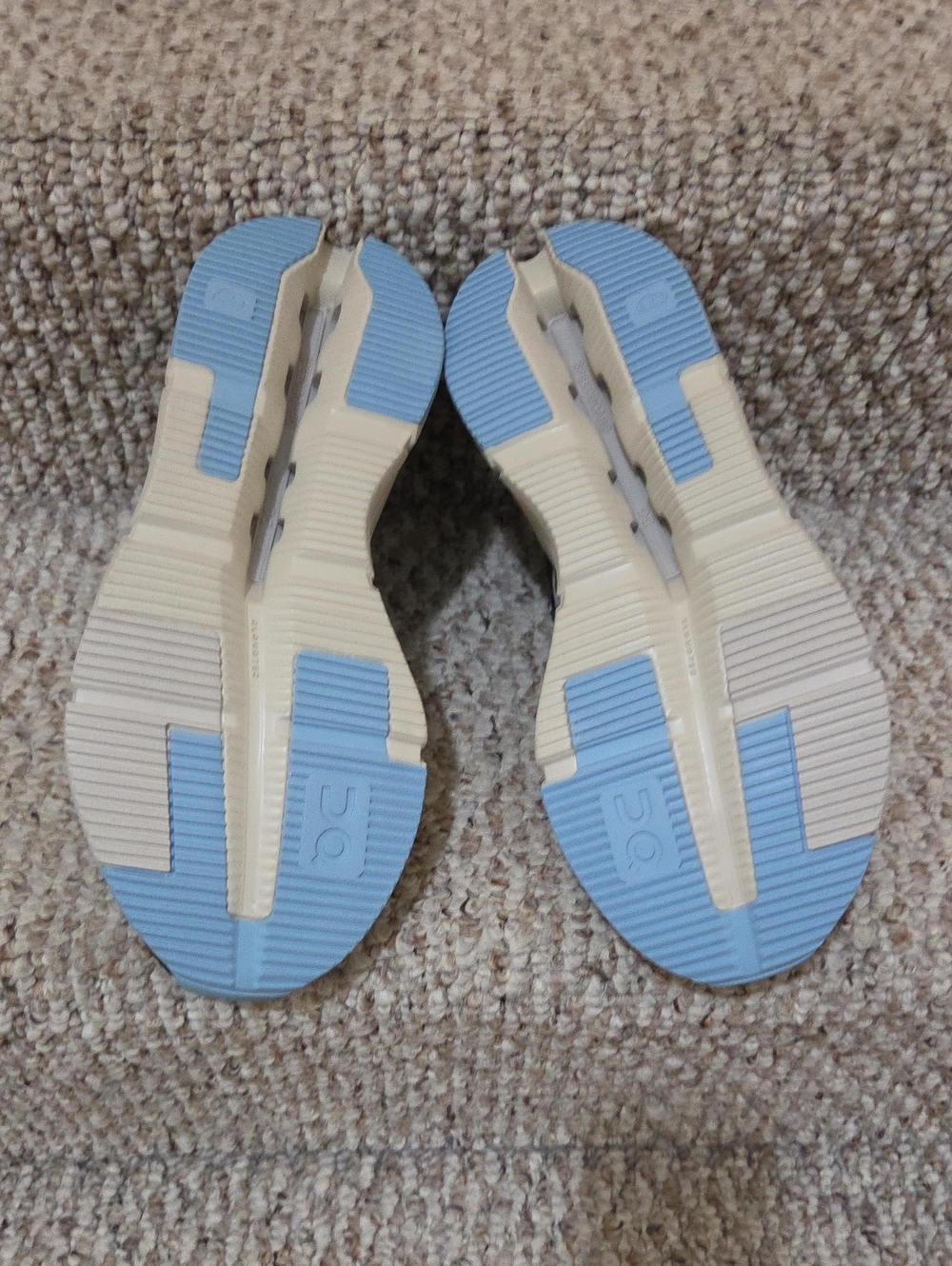 On Running Womens Cloudnova 2, Black/Wash, Size 9.5 - Picture 5 of 10